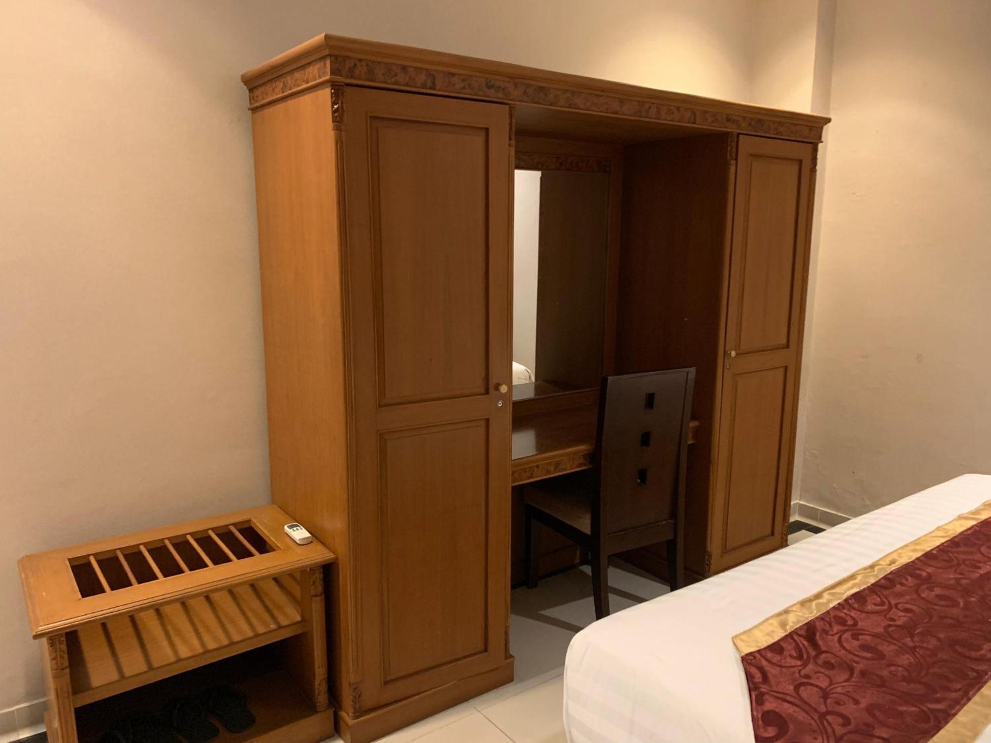 Enhaii Hotel Бандунг Экстерьер фото