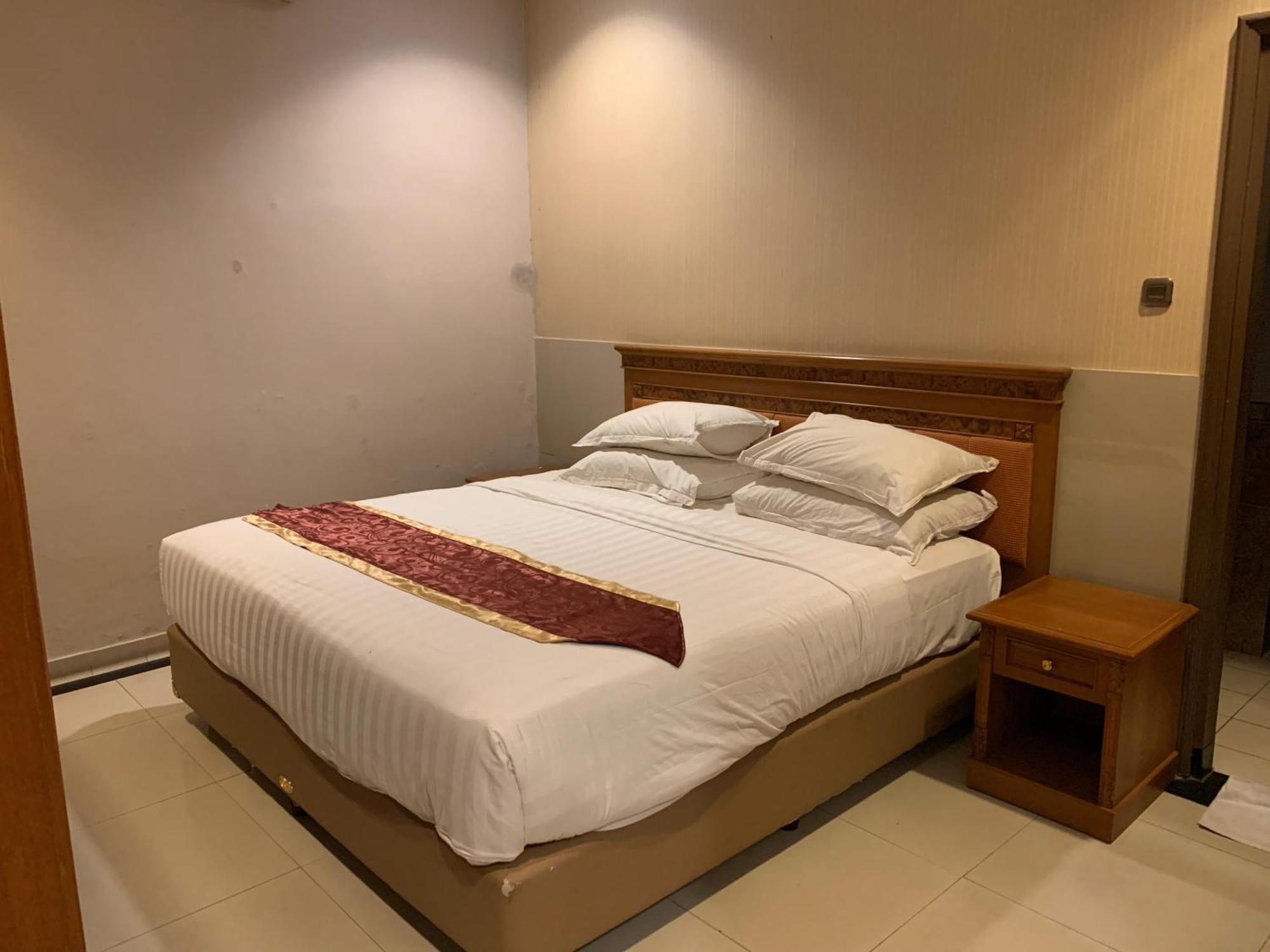 Enhaii Hotel Бандунг Экстерьер фото