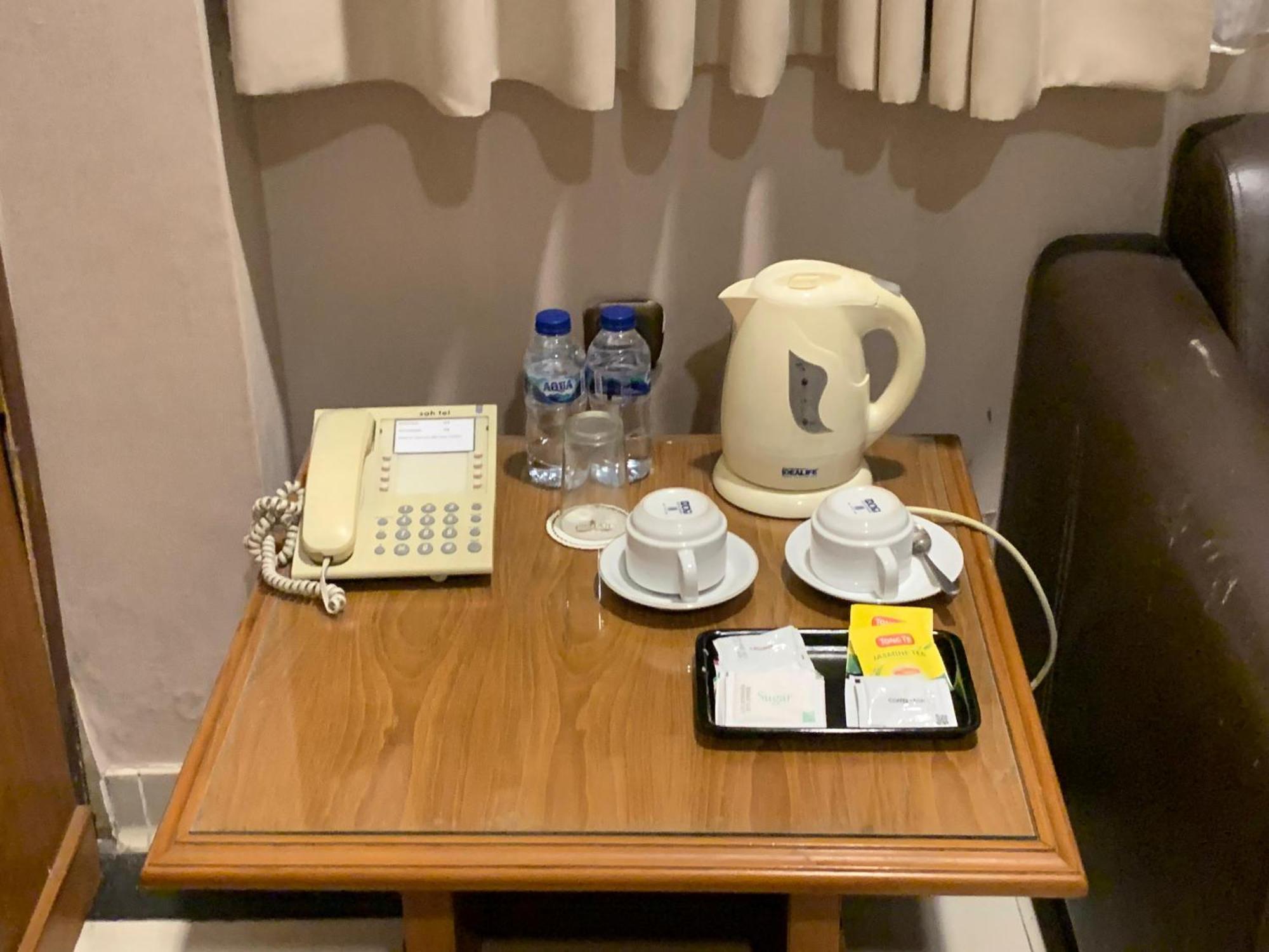 Enhaii Hotel Бандунг Экстерьер фото