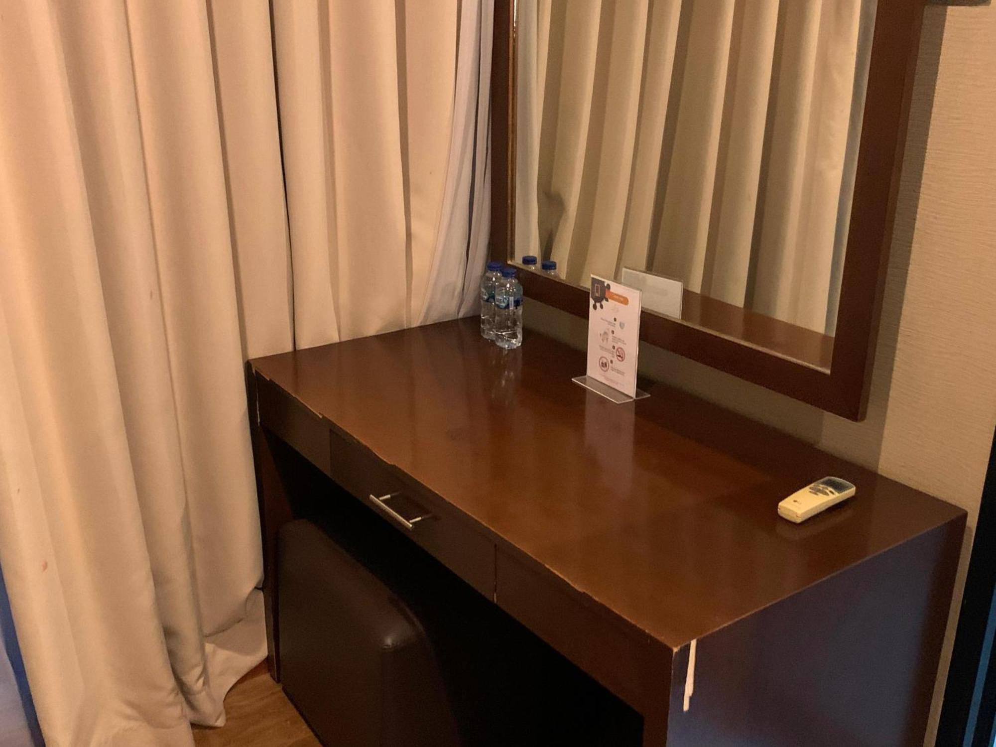 Enhaii Hotel Бандунг Экстерьер фото
