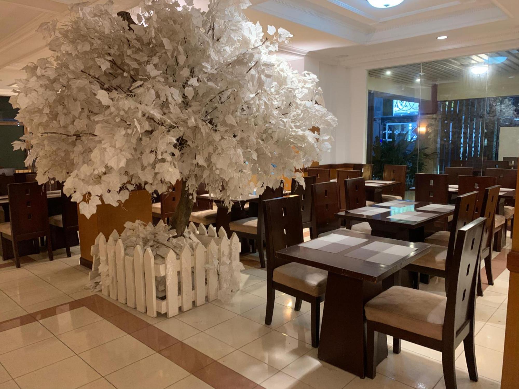 Enhaii Hotel Бандунг Экстерьер фото