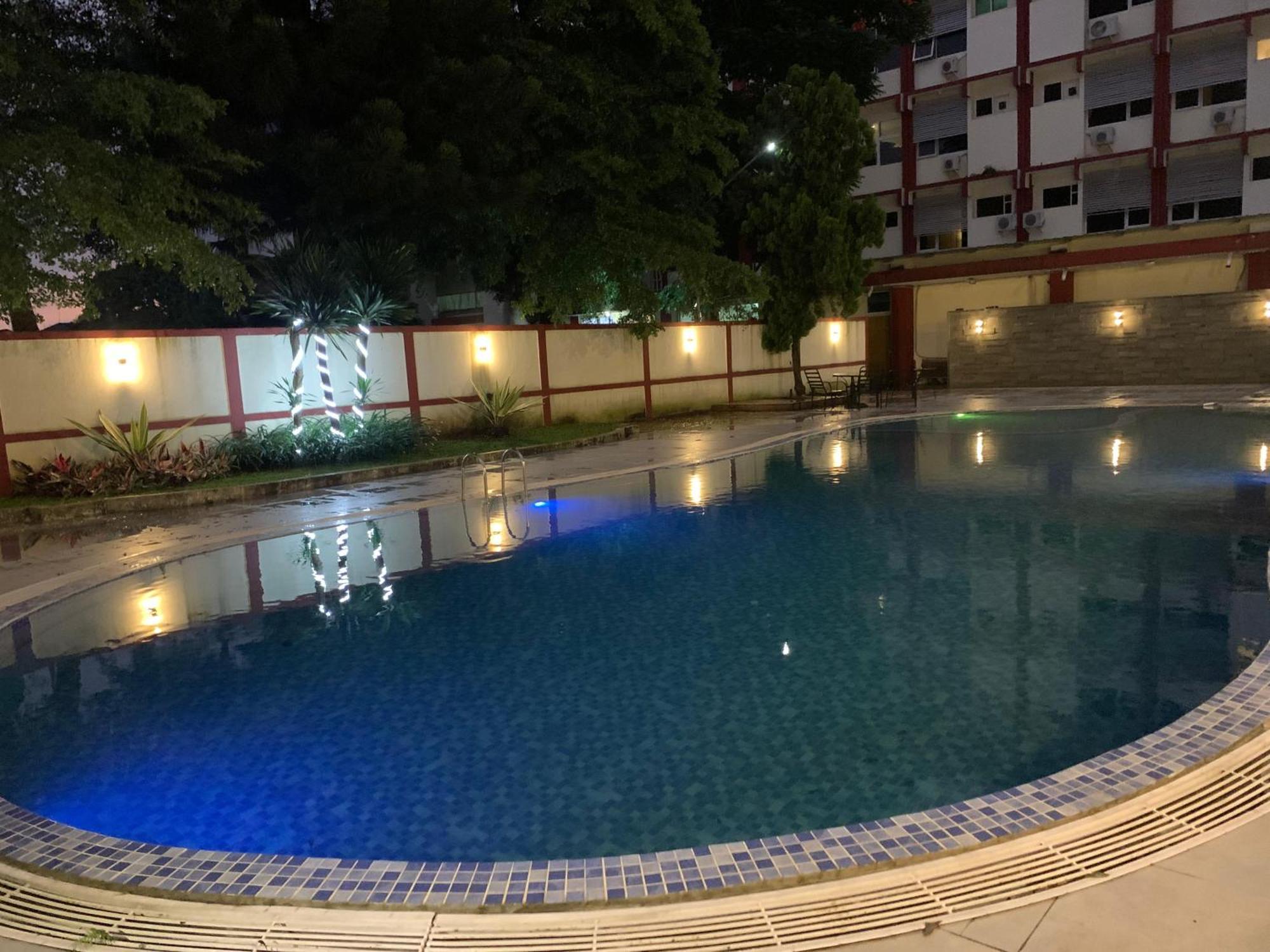 Enhaii Hotel Бандунг Экстерьер фото