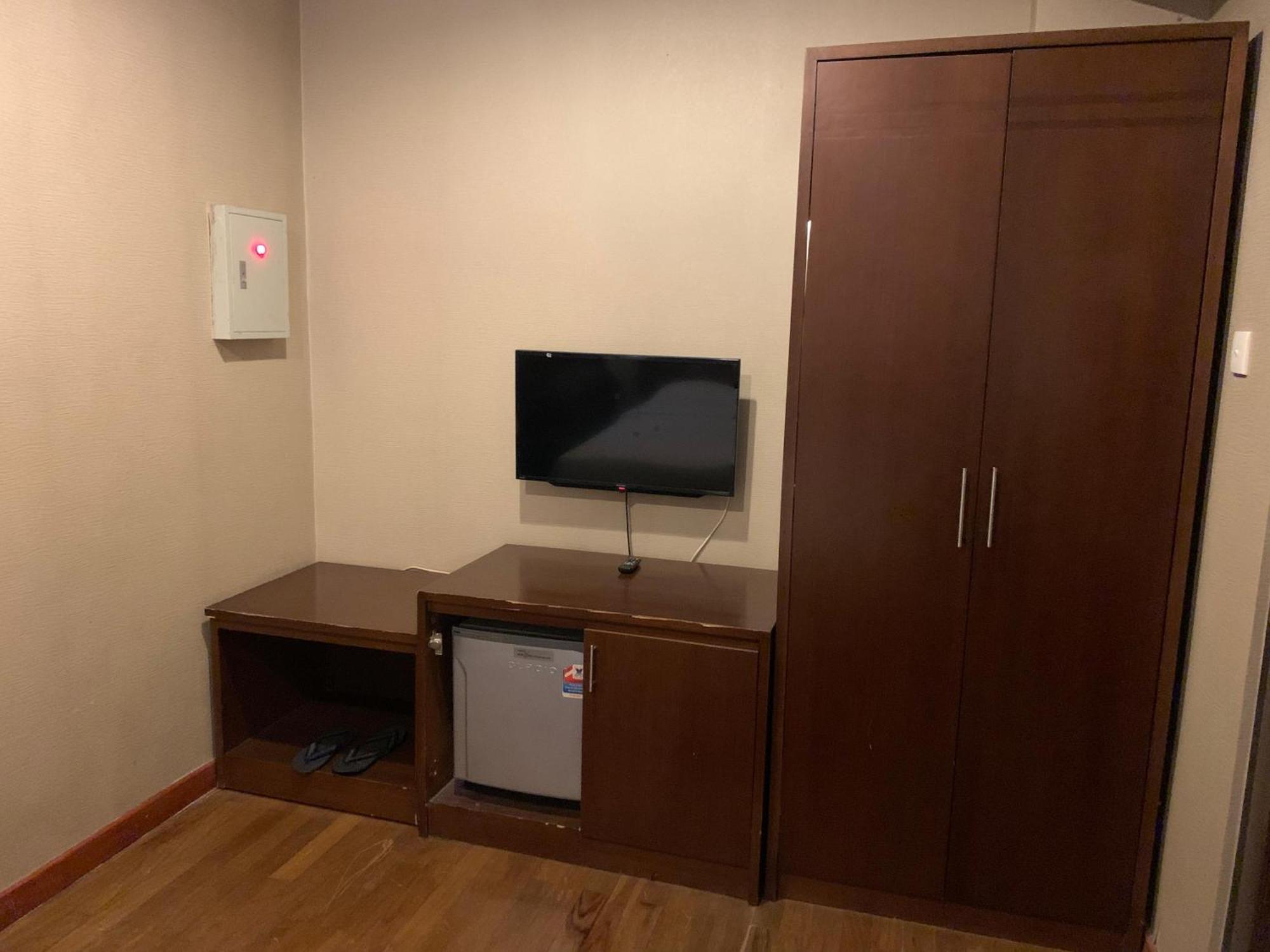 Enhaii Hotel Бандунг Экстерьер фото